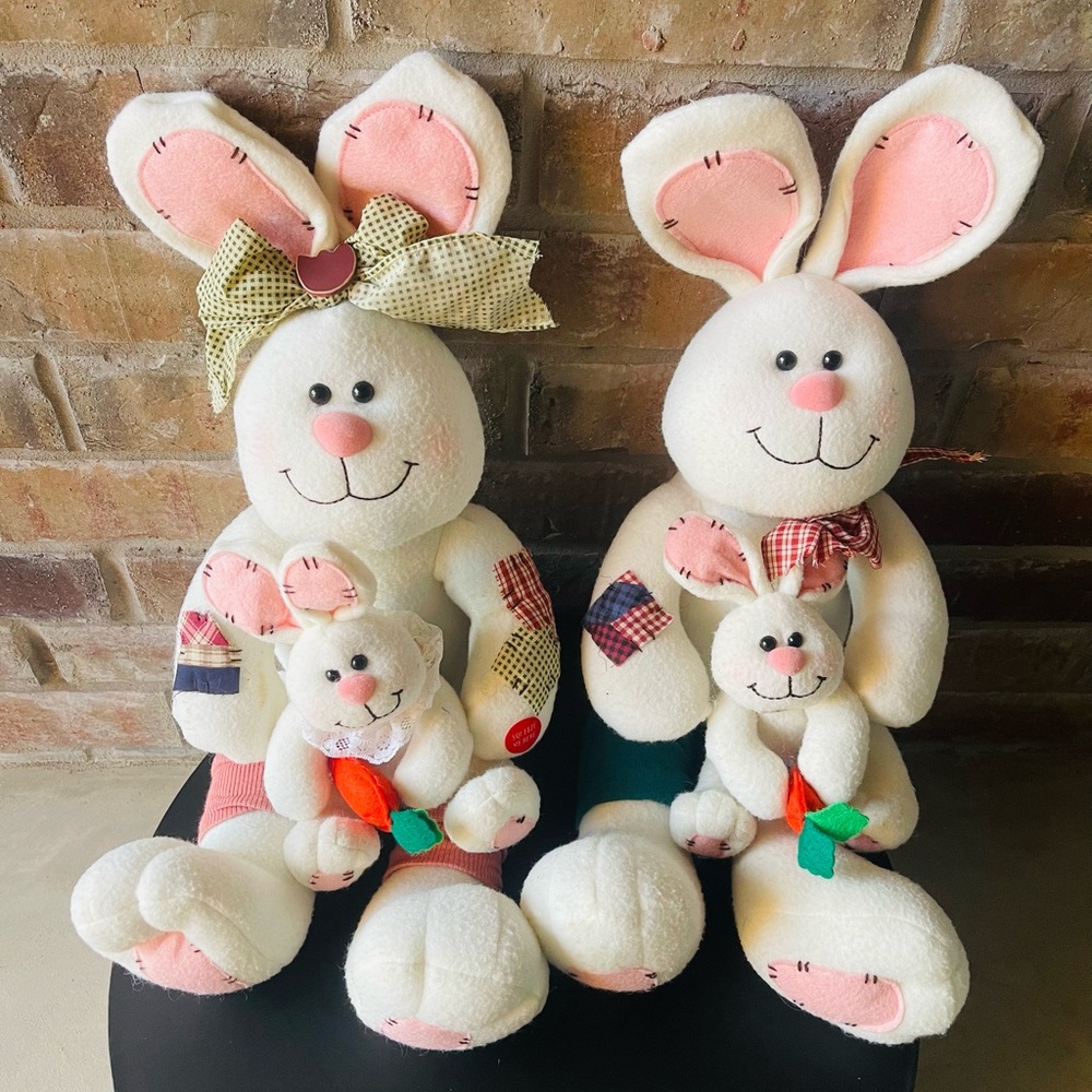 Vintage Stuffed Bunnies 🐰
